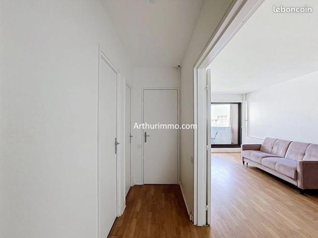 Studio 1 pièce 33 m²