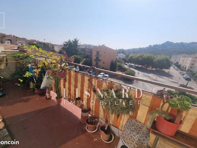 Studio 1 pièce 33 m²