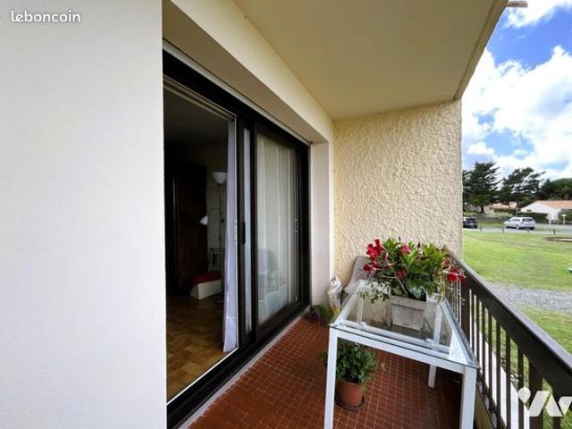 Studio 1 pièce 33 m²