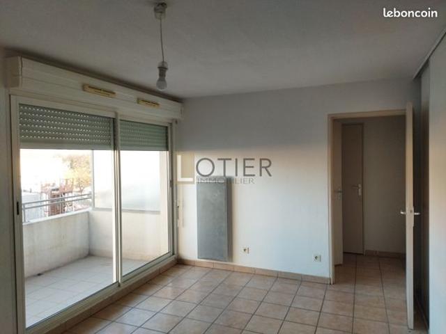 Studio 1 pièce 33 m²
