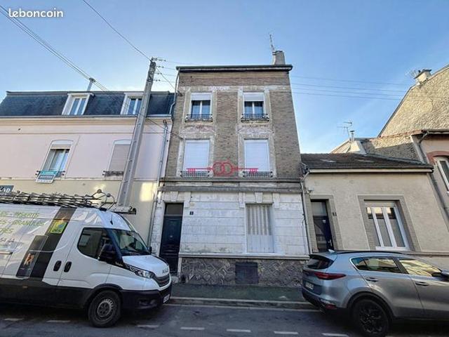 Studio 1 pièce 33 m²