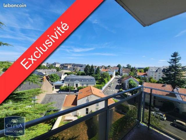 Studio 1 pièce 33 m²