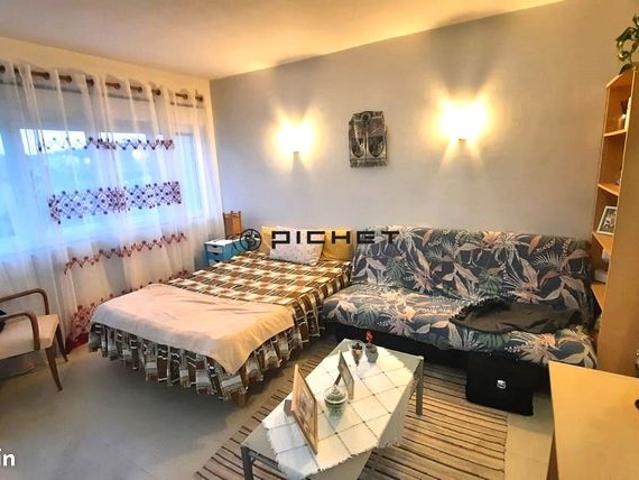 Studio 1 pièce 33 m²