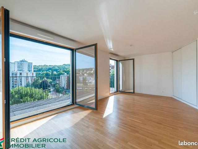 Studio 1 pièce 33 m²