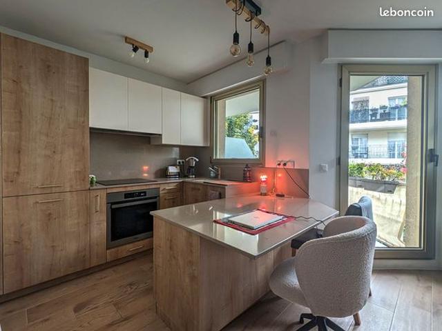 Studio 1 pièce 33 m²