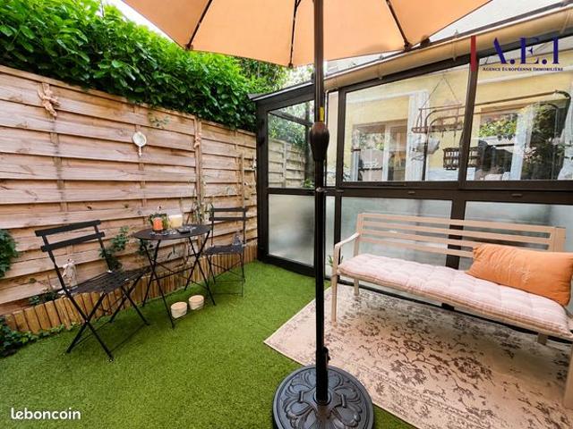 Studio 1 pièce 33 m²