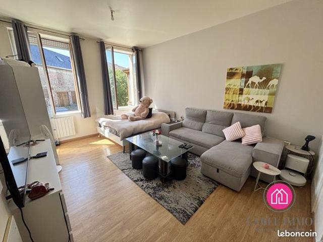 Studio 1 pièce 33 m²