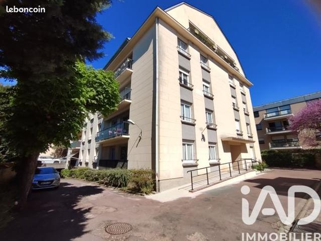 Studio 1 pièce 33 m²