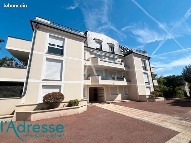 Studio 1 pièce 33 m²
