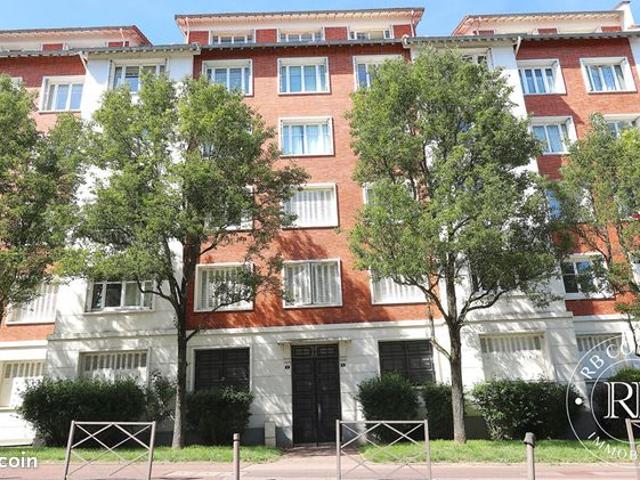 Studio 1 pièce 33 m²
