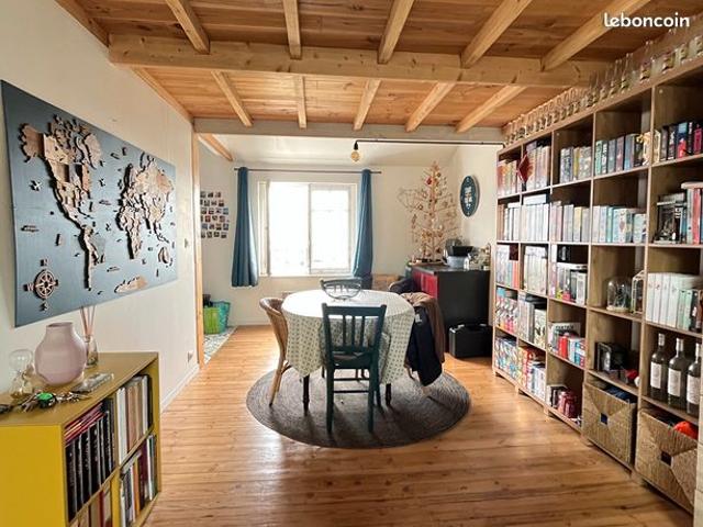 Studio 1 pièce 33 m²