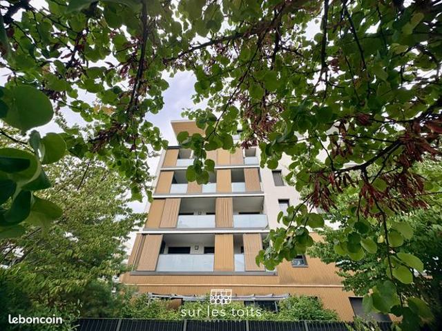 Studio 1 pièce 33 m²