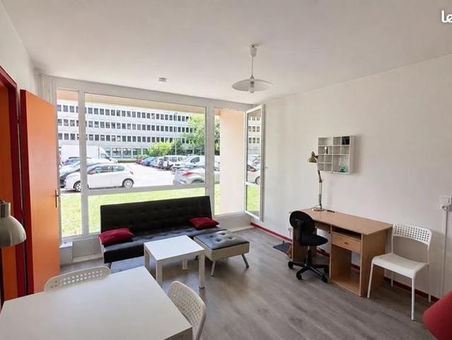 Studio 1 pièce 33 m²