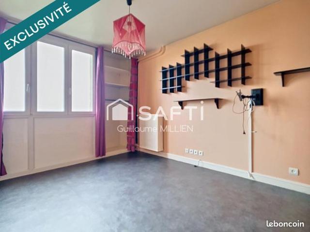 Studio 1 pièce 33 m²