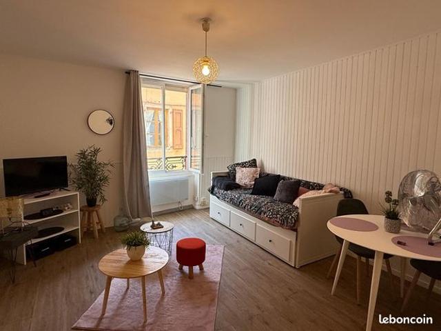 Studio 1 pièce 33 m²