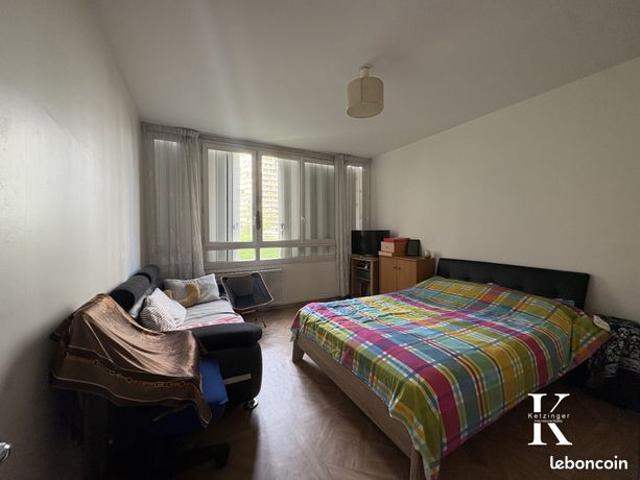 Studio 1 pièce 33 m²