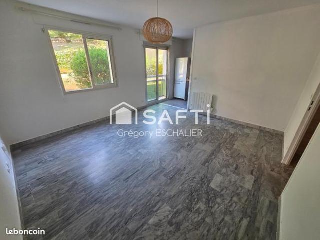 Studio 1 pièce 33 m²