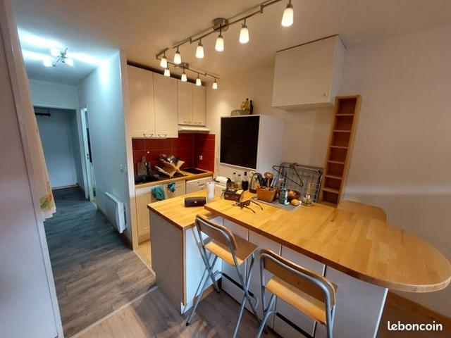 Studio 1 pièce 33 m²