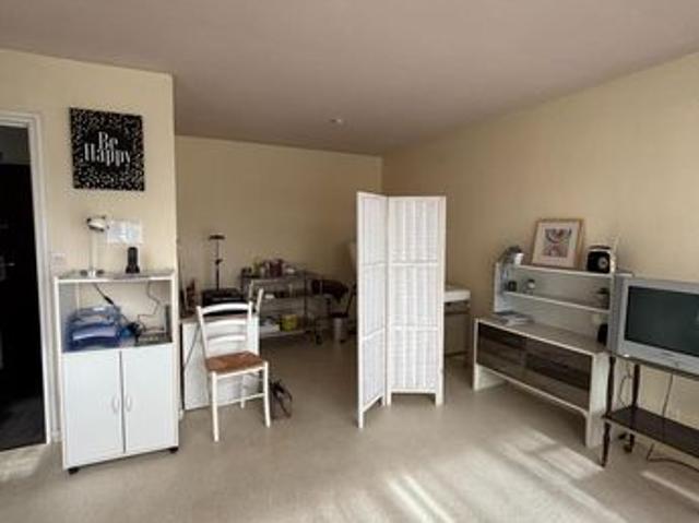 Studio 1 pièce 33 m²