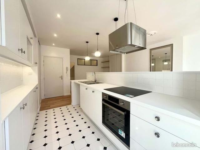 Studio 1 pièce 33 m²