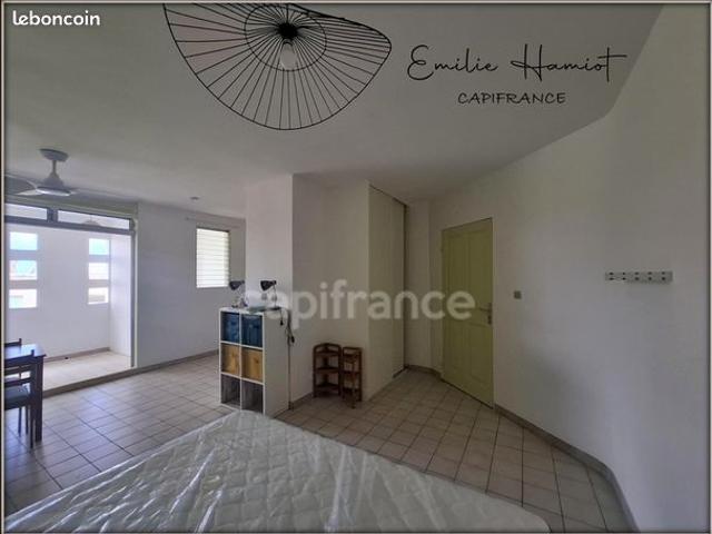 Studio 1 pièce 30 m²