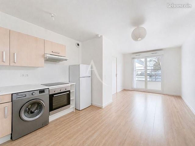 Studio 1 pièce 30 m²