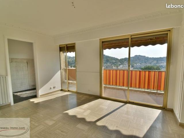 Studio 1 pièce 30 m²