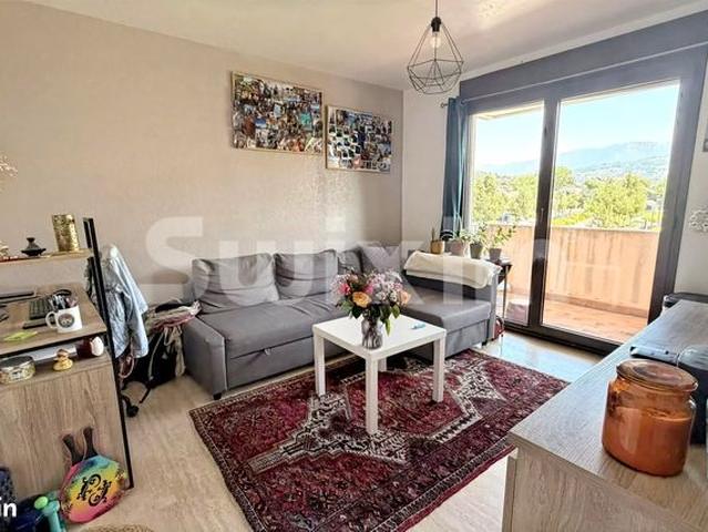 Studio 1 pièce 30 m²