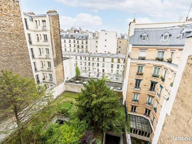 Studio 1 pièce 30 m²