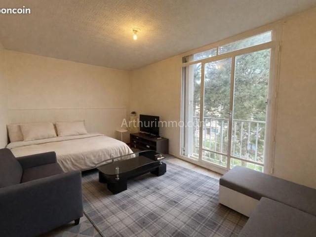 Studio 1 pièce 30 m²