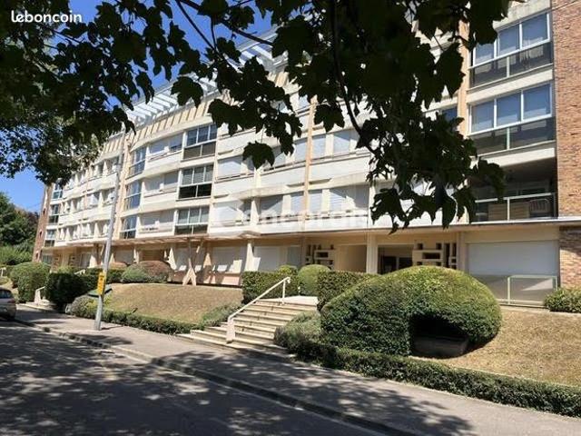 Studio 1 pièce 30 m²