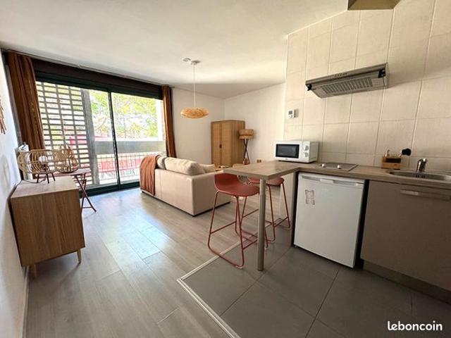 Studio 1 pièce 30 m²