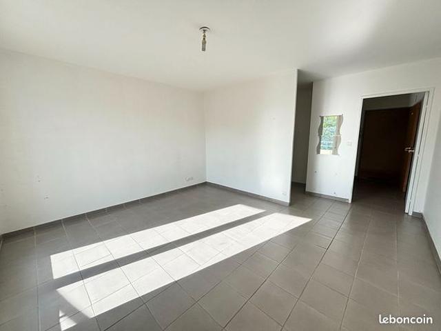 Studio 1 pièce 30 m²
