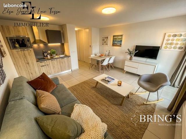 Studio 1 pièce 30 m²