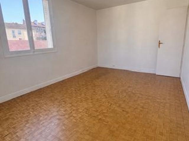 Studio 1 pièce 30 m²
