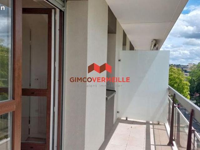 Studio 1 pièce 30 m²