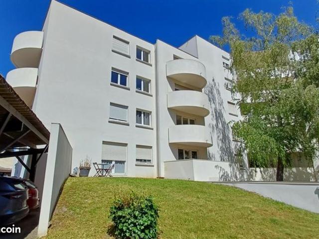 Studio 1 pièce 30 m²