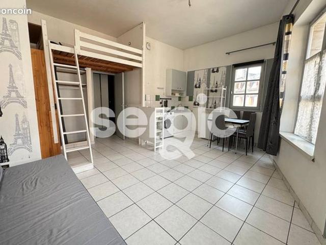 Studio 1 pièce 30 m²