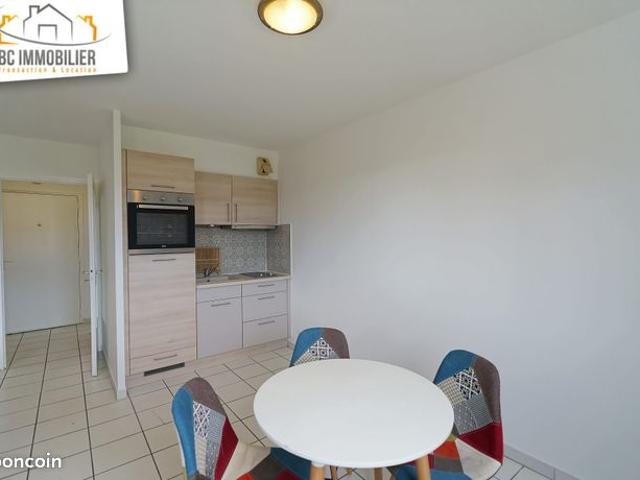 Studio 1 pièce 30 m²