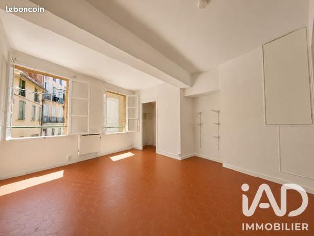 Studio 1 pièce 30 m²