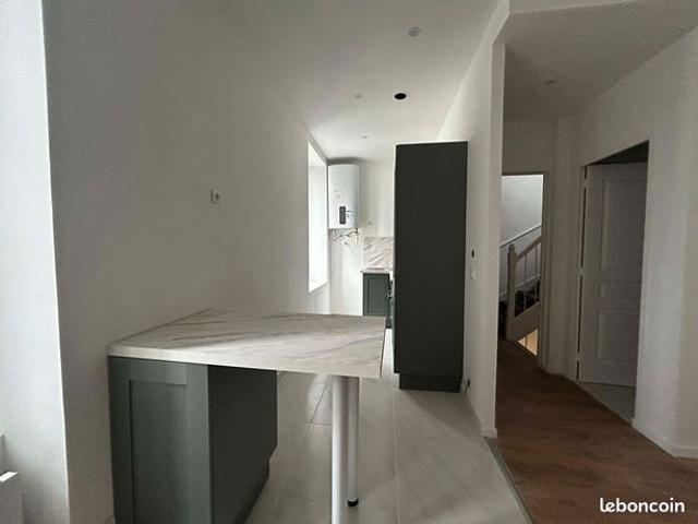 Studio 1 pièce 30 m²