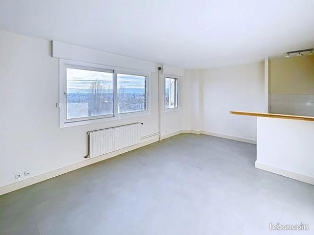 Studio 1 pièce 30 m²