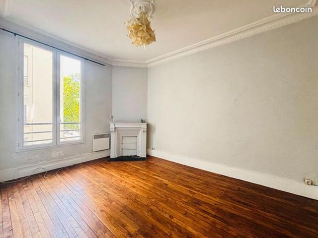 Studio 1 pièce 30 m²