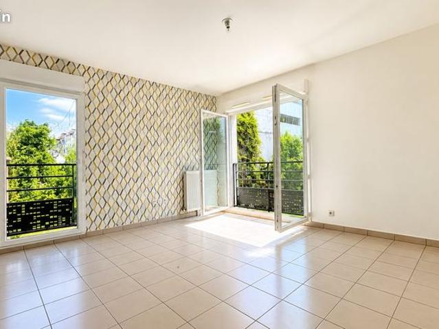 Studio 1 pièce 30 m²