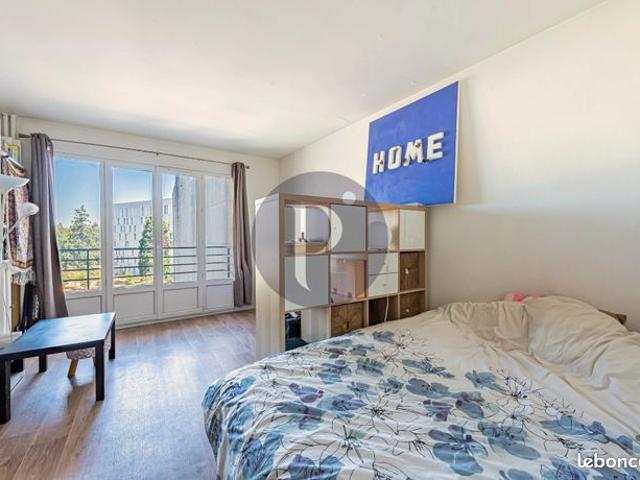 Studio 1 pièce 30 m²