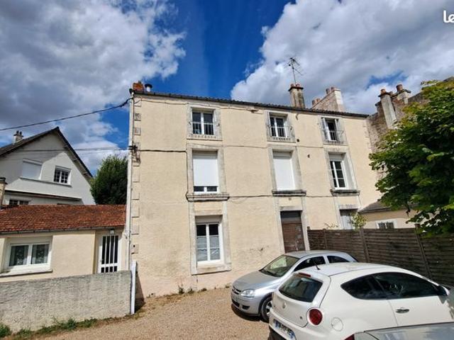 Studio 1 pièce 30 m²