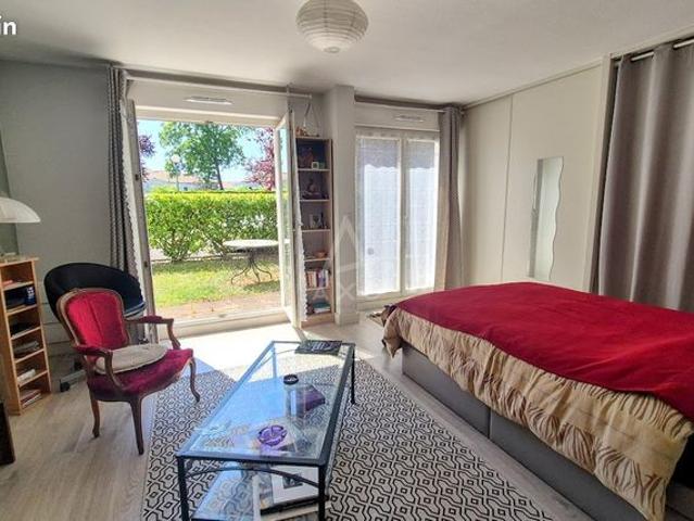 Studio 1 pièce 30 m²