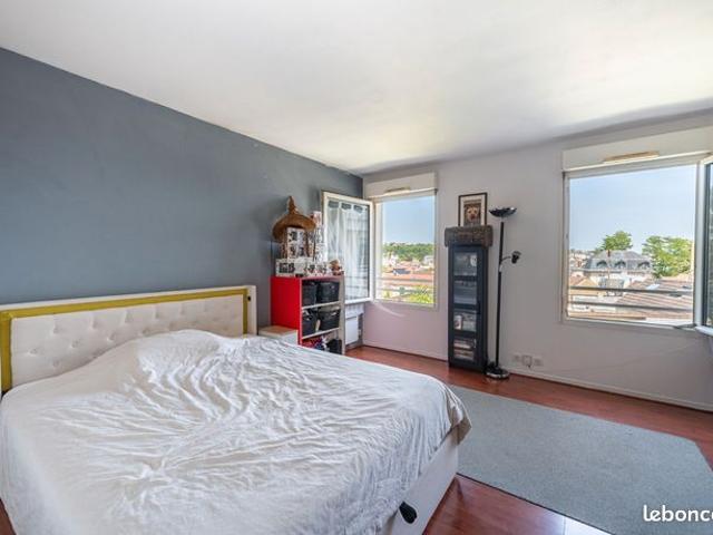 Studio 1 pièce 30 m²