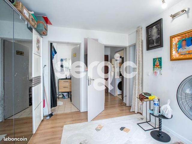 Studio 1 pièce 30 m²