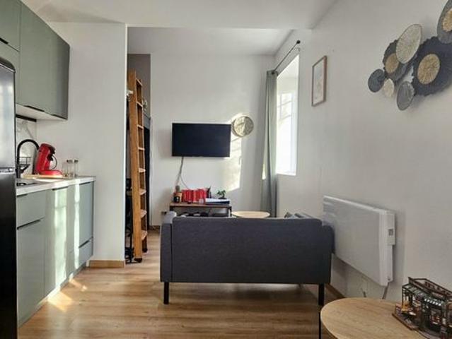 Studio 1 pièce 30 m²
